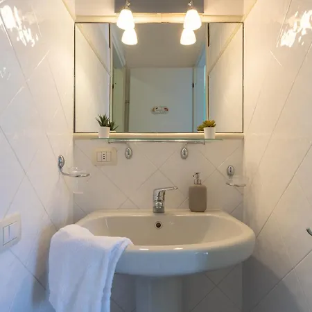 Novita' Seahorse House A 400m Wifi & Aria Condizionata 阿兰奇湾城